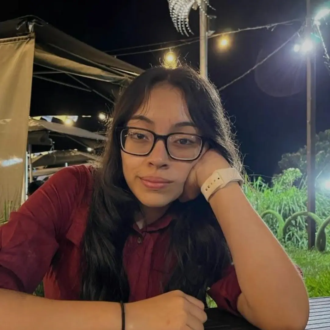 Evelyn Canales — Operations and Dispatcher